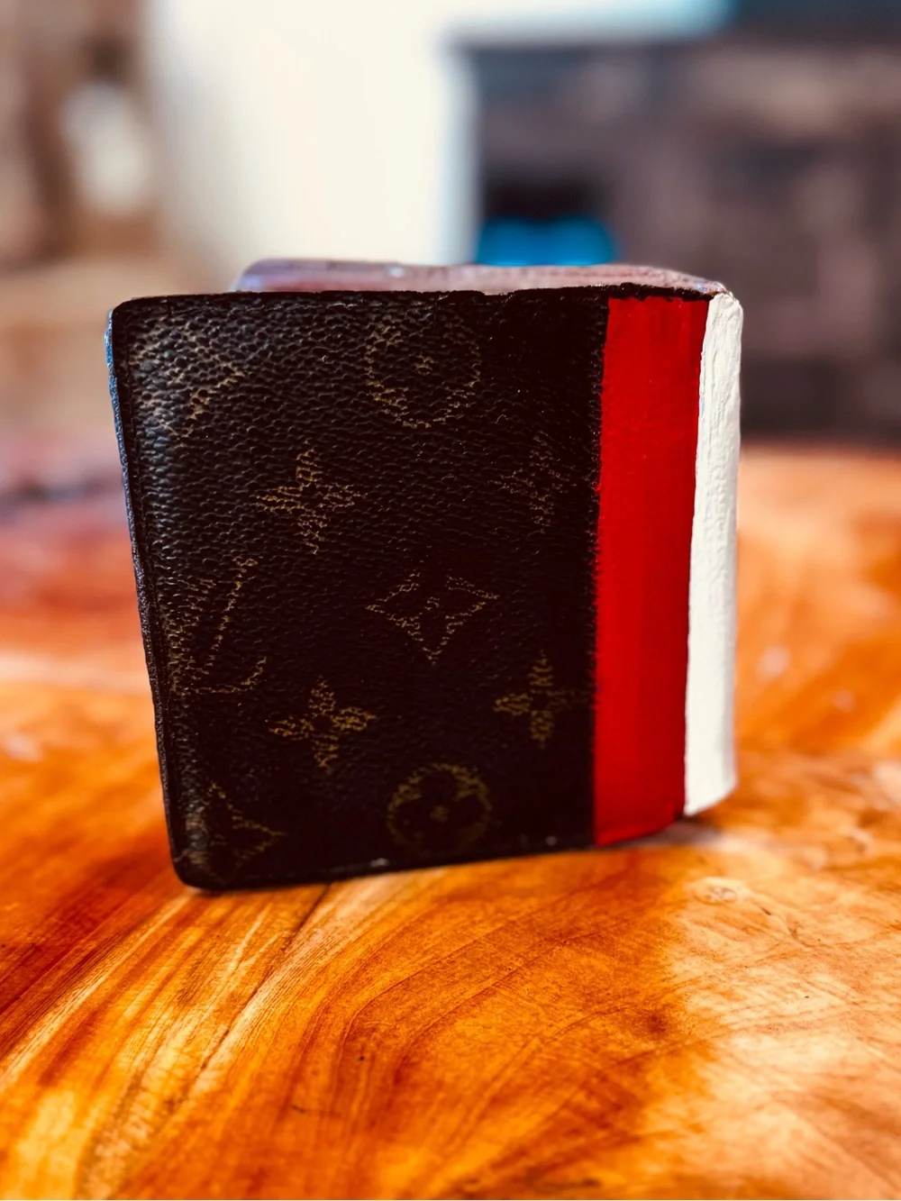 Louis Vuitton reinvented men’s monogram bifold wallet, brown 1997